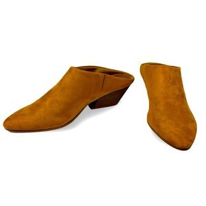 SOLD… Indigo Road Camel Tan Pointed Boot Mules Women’s Size 8.5